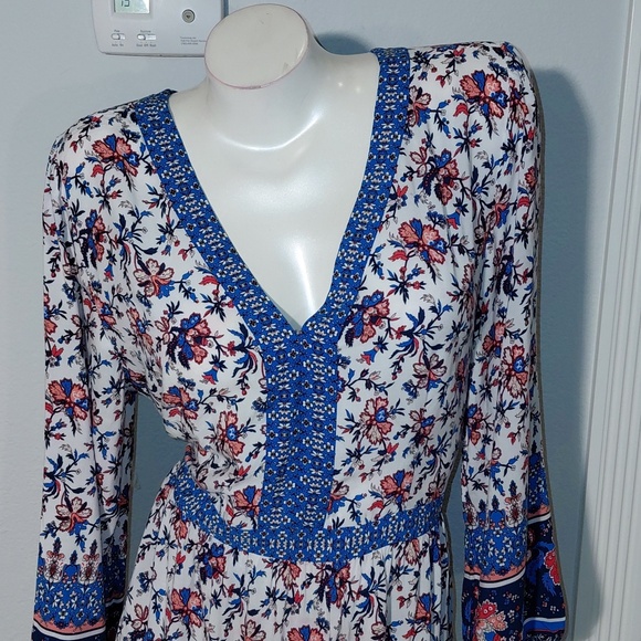 Loft Beach V-Neck Long Sleeve Dress - Picture 2 of 5